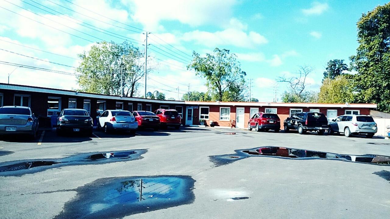Leisure Motel Windsor Exterior foto